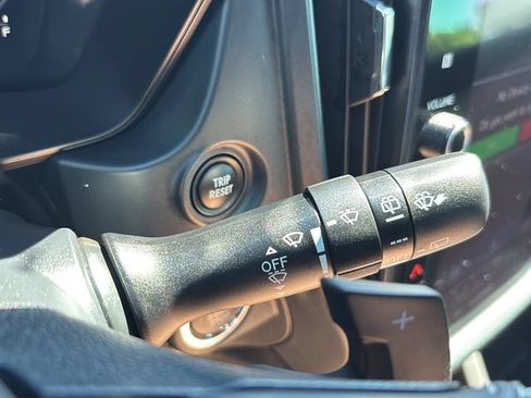 Used 2025 Subaru Forester Premium AWD/4WD image 26