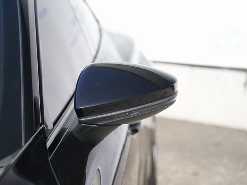 Used 2022 Audi e-tron GT Premium Plus image 10