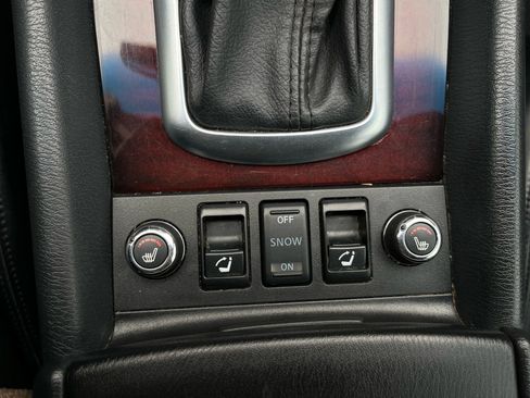 Used 2017 INFINITI QX50 2WD w/ Deluxe Touring Package image 10