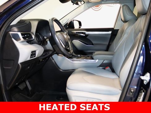 Used 2021 Toyota Highlander Platinum image 20