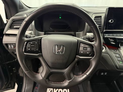 Used 2025 Honda Odyssey Sport-L image 12