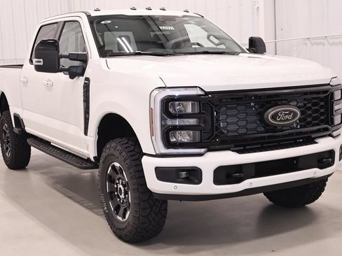 New 2026 Ford F250 Lariat w/ Tremor Off-Road Package AWD/4WD image 3