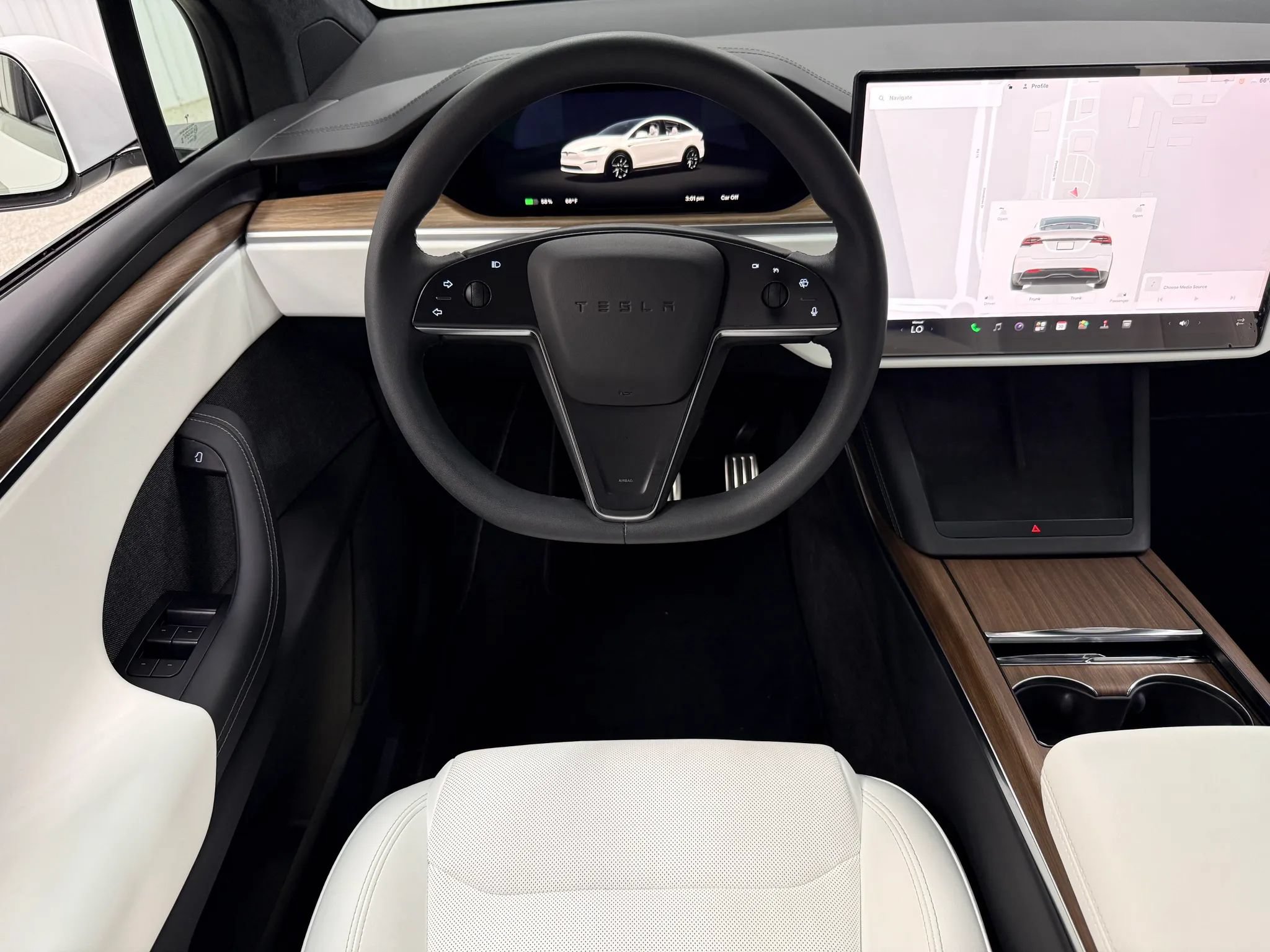 Used 2024 Tesla Model X AWD/4WD image 20