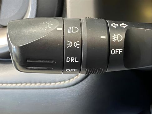 Used 2015 Toyota RAV4 XLE image 13