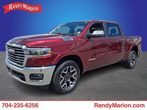 Used 2025 RAM 1500 Laramie AWD/4WD image 1