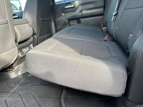 Used 2022 Chevrolet Silverado 3500 LT w/ Convenience Package image 16