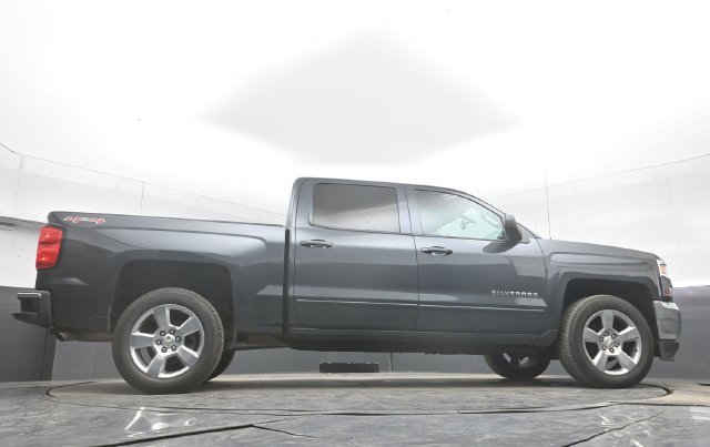 Used 2017 Chevrolet Silverado 1500 LT w/ All Star Edition AWD/4WD image 47