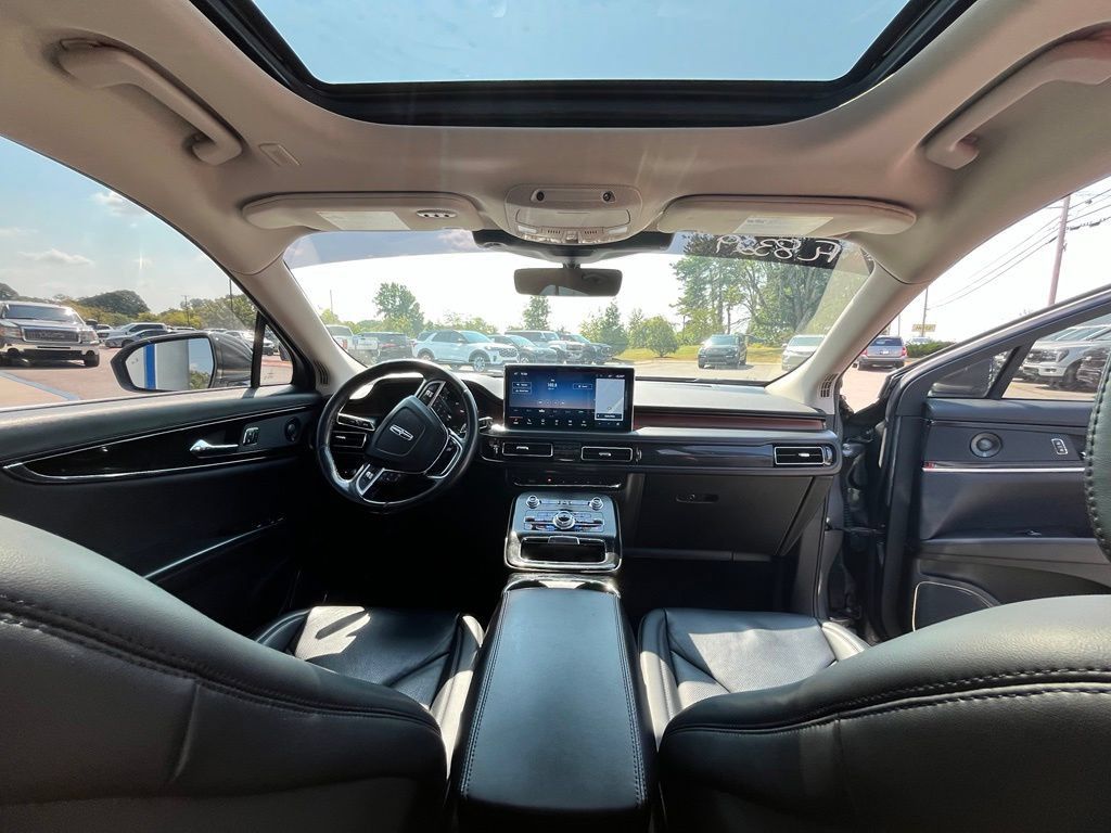 Used 2021 Lincoln Nautilus Reserve AWD/4WD image 11