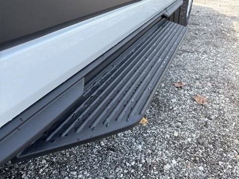 New 2025 Ford Transit 350 XLT image 15