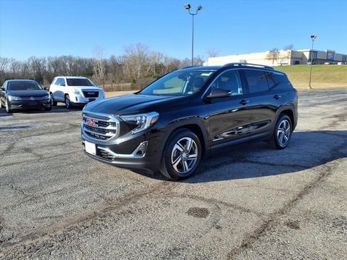 Used 2021 GMC Terrain SLT image 32