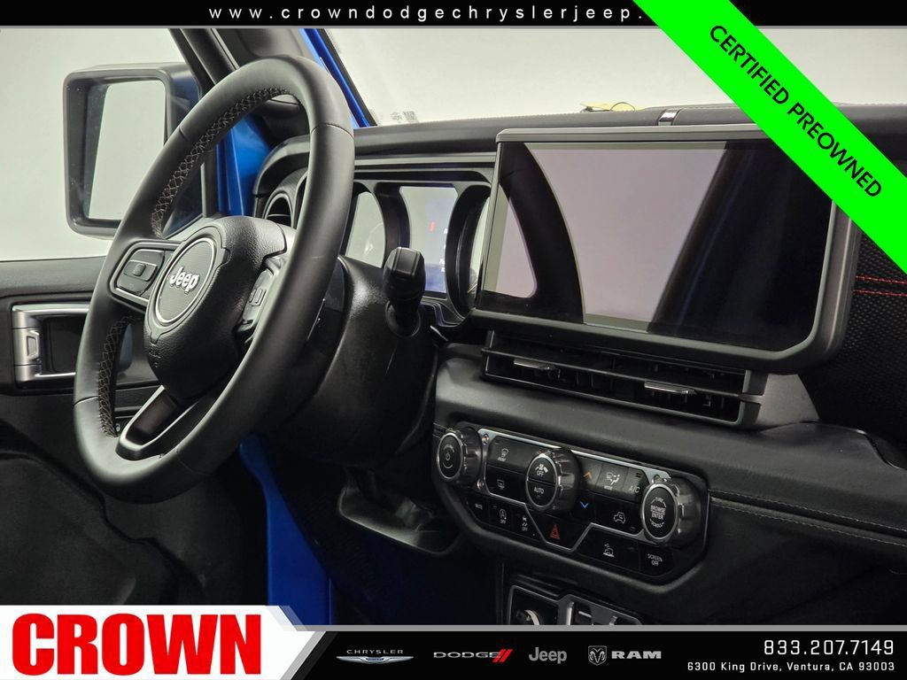 Certified 2025 Jeep Wrangler Unlimited Rubicon AWD/4WD image 14