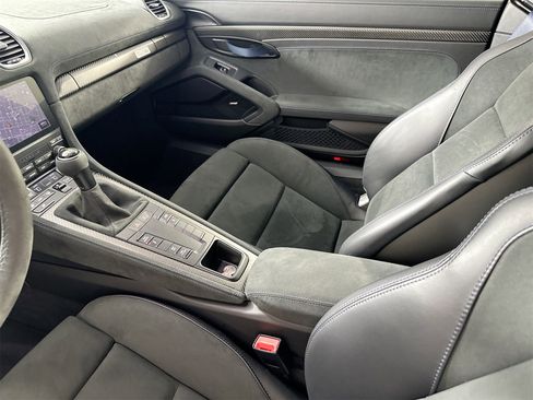 Certified 2024 Porsche 718 Cayman GT4 RS image 31