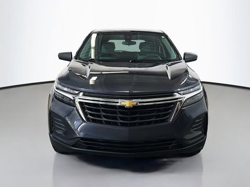 Used 2022 Chevrolet Equinox LS AWD/4WD image 2