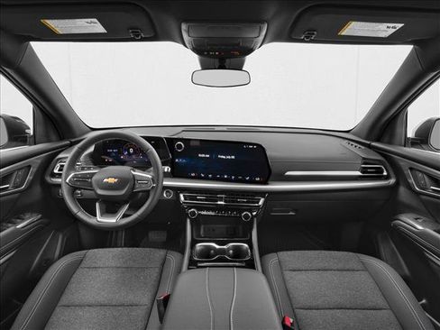 New 2026 Chevrolet Traverse LT w/ Driver Confidence Package AWD/4WD image 5