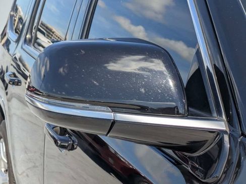 Used 2022 Jeep Wagoneer Series II RWD image 11