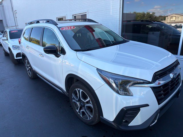 Used 2024 Subaru Ascent Touring AWD/4WD image 2