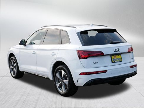Used 2025 Audi Q5 2.0T Premium w/ Convenience Plus Package AWD/4WD image 5