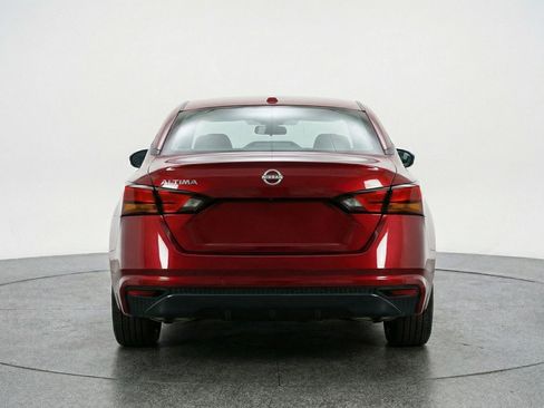 Used 2025 Nissan Altima 2.5 SV image 7