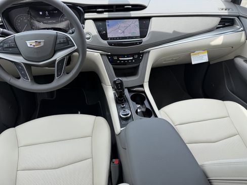 New 2026 Cadillac XT5 Premium Luxury w/ Driver Assist Package FWD image 15