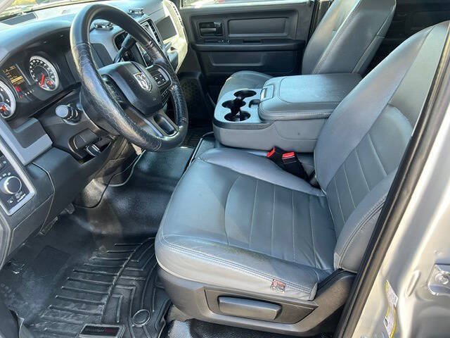 Used 2016 RAM 3500 Tradesman w/ Chrome Appearance Group AWD/4WD image 11