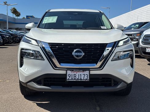 Used 2023 Nissan Rogue SV AWD/4WD image 4