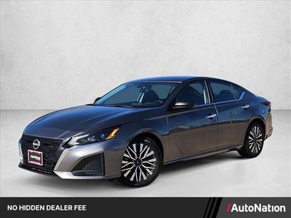 Used 2024 Nissan Altima 2.5 SV