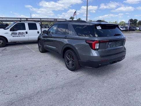 Used 2026 Ford Explorer ST-Line w/ ST-Line Street Pack RWD image 7