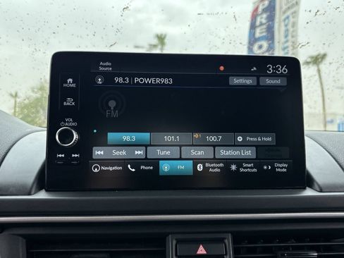 Certified 2025 Honda Pilot Touring image 22