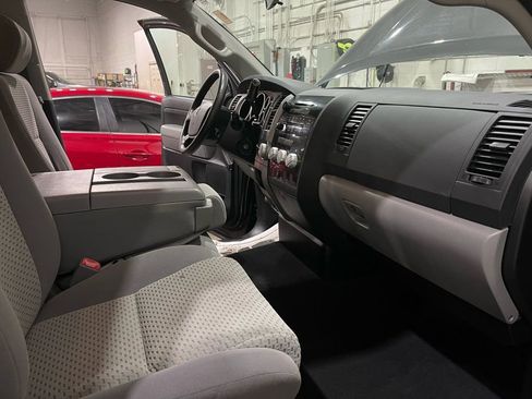 Used 2012 Toyota Tundra 4x4 Double Cab w/ Tow Pkg image 12