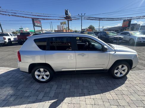 Used 2012 Jeep Compass Sport image 7