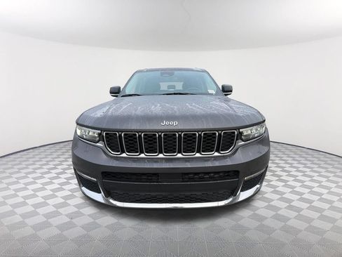 Used 2022 Jeep Grand Cherokee L Limited AWD/4WD image 2