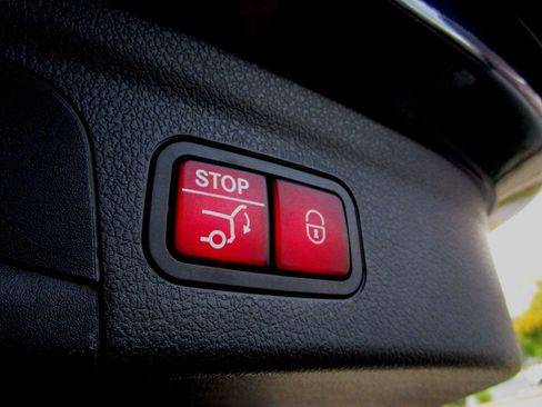 Used 2020 Mercedes-Benz GLE 450 4MATIC image 34