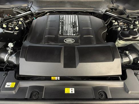 Used 2018 Land Rover Range Rover Supercharged AWD/4WD image 9