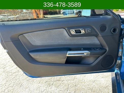 Used 2019 Ford Mustang Shelby GT350 w/ Technology Package image 10