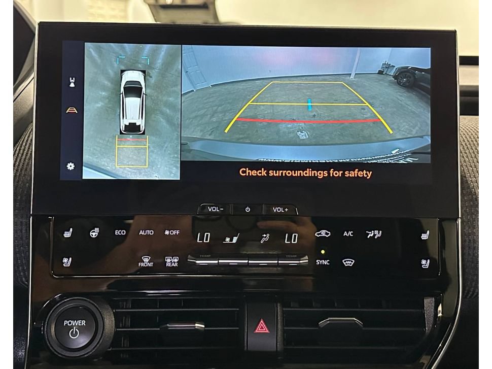 Used 2023 Toyota bZ4X FWD image 30