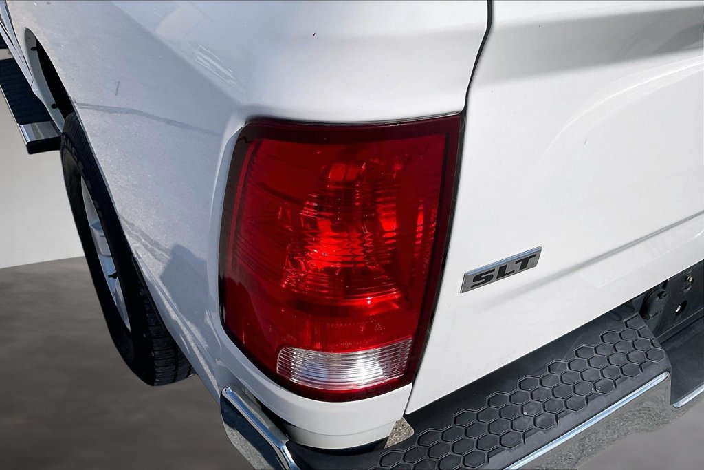 Used 2022 RAM 1500 Classic SLT AWD/4WD image 23