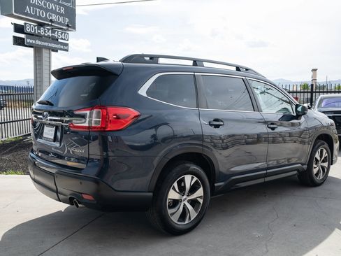 Used 2024 Subaru Ascent Premium w/ Convenience Package AWD/4WD image 11