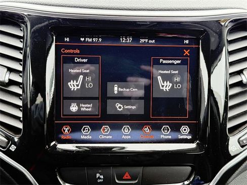 Used 2020 Jeep Cherokee Limited image 13