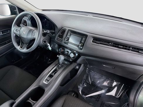Used 2018 Honda HR-V LX image 15