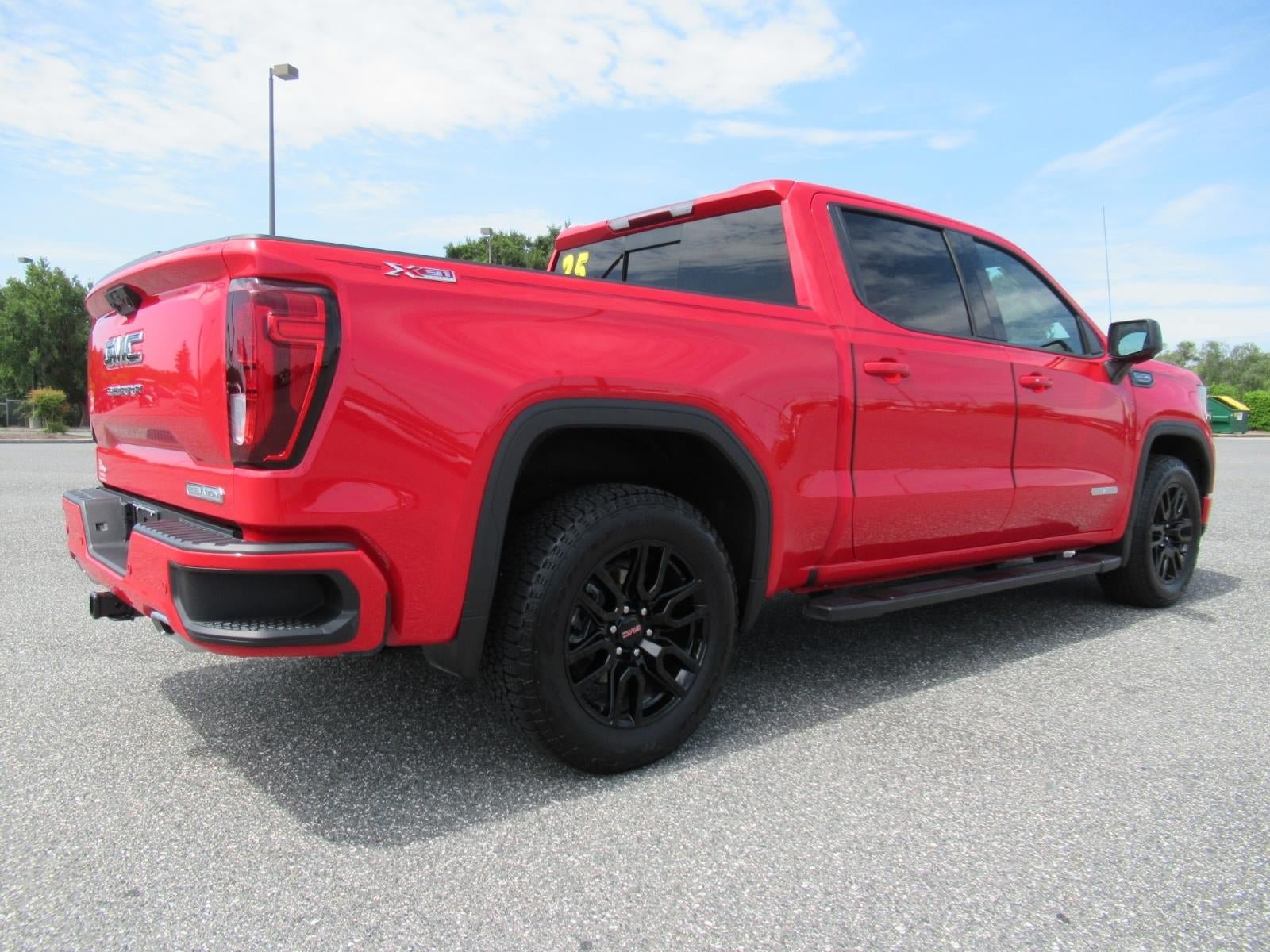 Used 2025 GMC Sierra 1500 Elevation w/ Elevation Premium Package AWD/4WD image 7