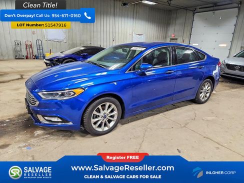 Used 2017 Ford Fusion SE FWD image 1
