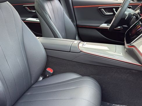 New 2026 Mercedes-Benz E 350 4MATIC Sedan image 34