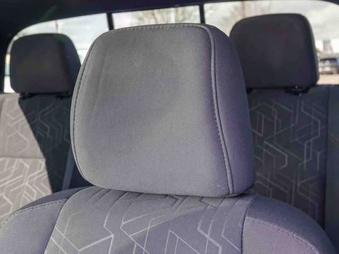 Used 2017 Toyota Tacoma TRD Sport w/ Tow Package (A/T) image 23