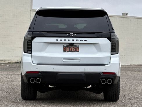 New 2026 Chevrolet Suburban Z71 AWD/4WD image 5