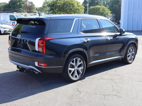 Used 2020 Hyundai Palisade SEL w/ Premium Package FWD image 10