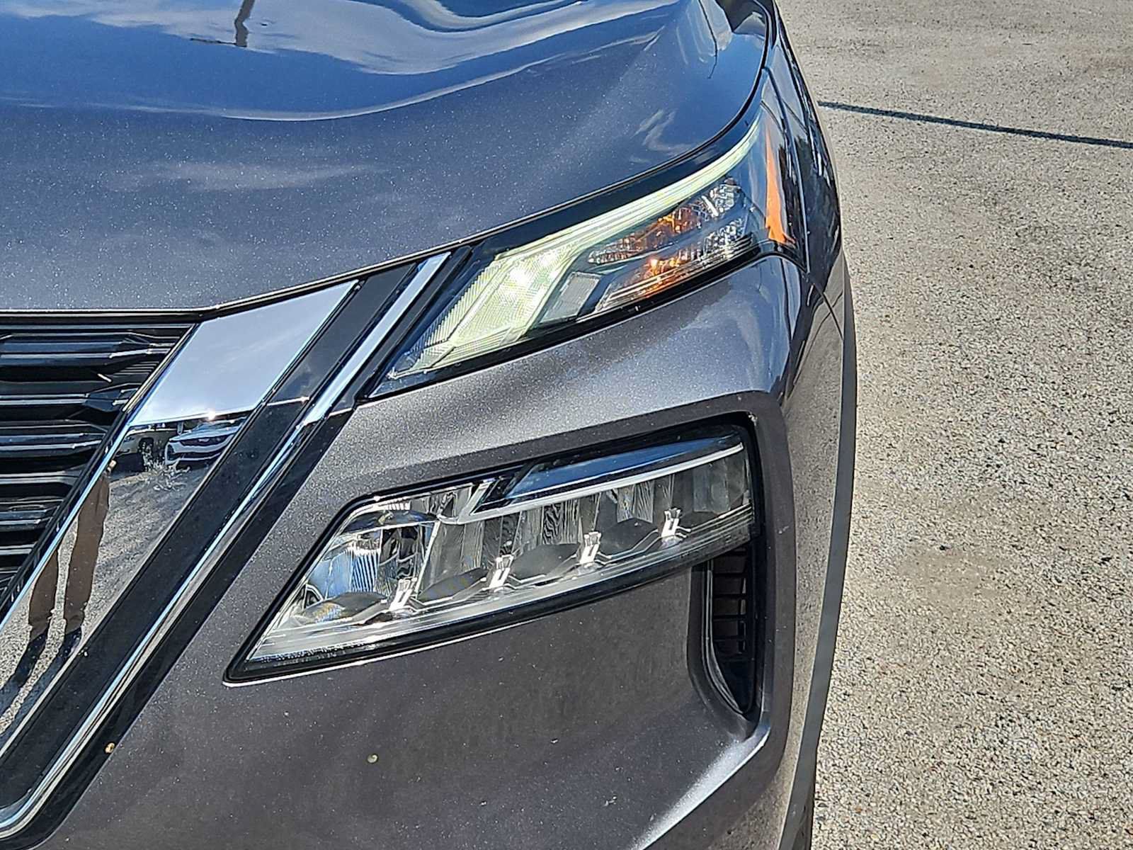 Used 2023 Nissan Rogue SV FWD image 37