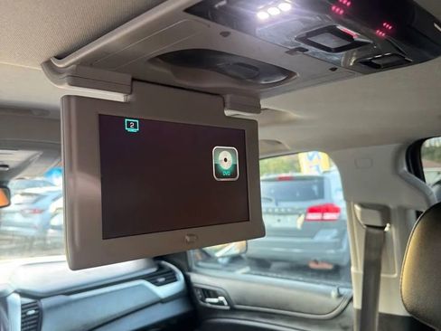 Used 2019 Chevrolet Tahoe LT image 24