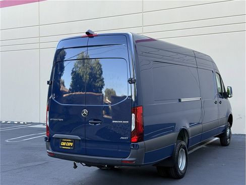 Used 2024 Mercedes-Benz Sprinter 3500 image 30