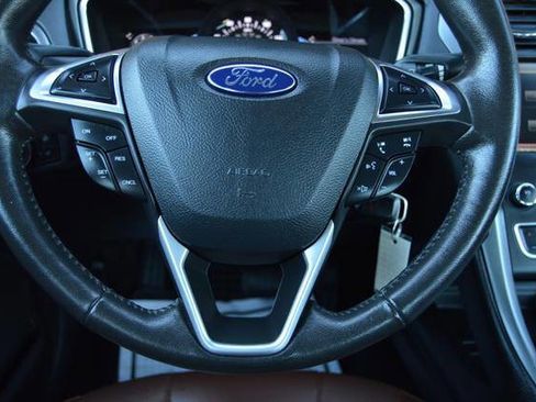 Used 2016 Ford Fusion SE w/ Equipment Group 202A image 18