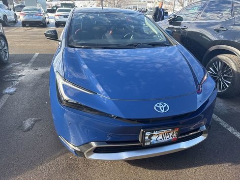 Used 2024 Toyota Prius Prime Premium w/ Advanced Technology Package image 5